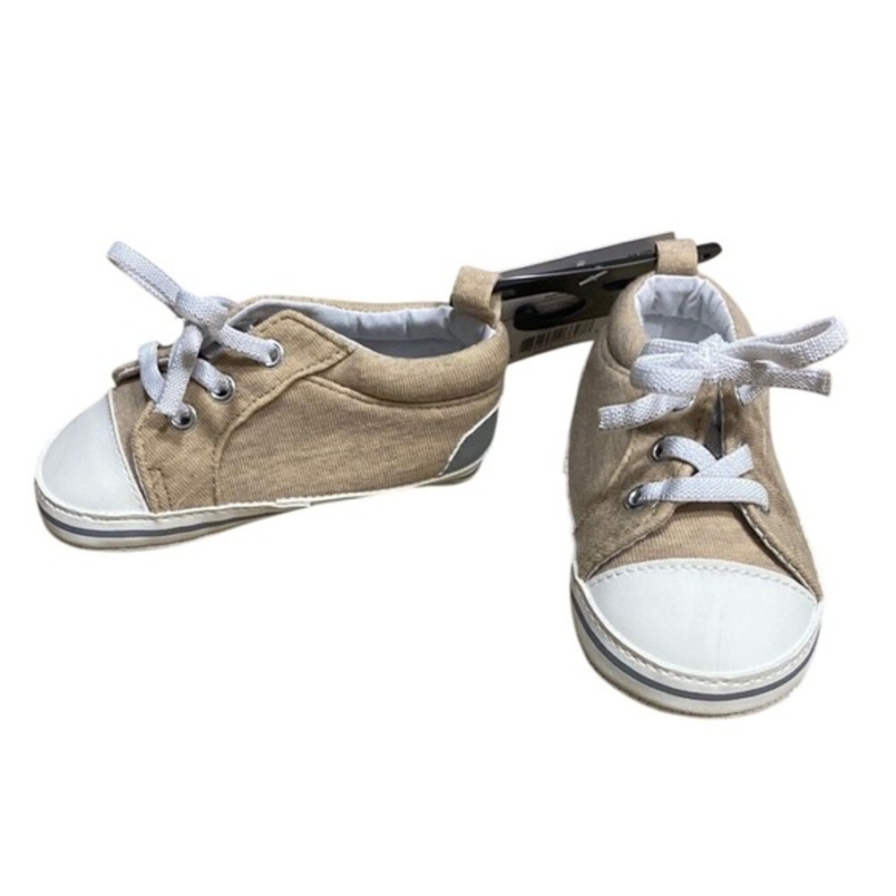 NWT Carter's Classic Tan‎ Baby Shoes Size 6-9M | Pre-Walker Sneakers